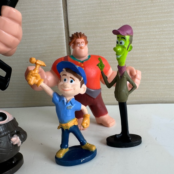 Disney Wreck-It Ralph Action Figures - Picture 3 of 13